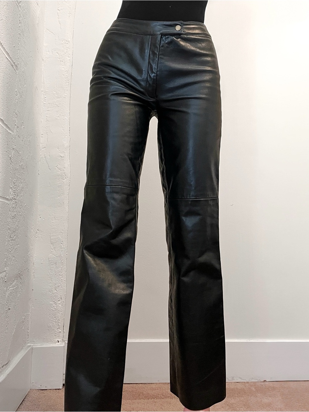 Vintage Y2K BCBG Women's Black Leather Pants Size 4
